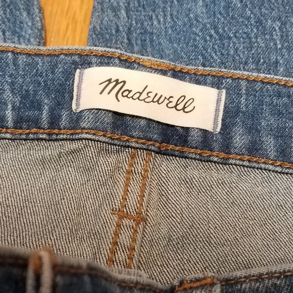 Madewell Jeans Classic Straight Jean, Medium Wash, Size 28 - Picture 6 of 8